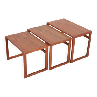 Set of 3 "#253" teak nesting tables by Kai Kristiansen / Mid-century Danish modern design / Minimalism / 1960s