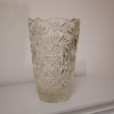 Vase motif flowers