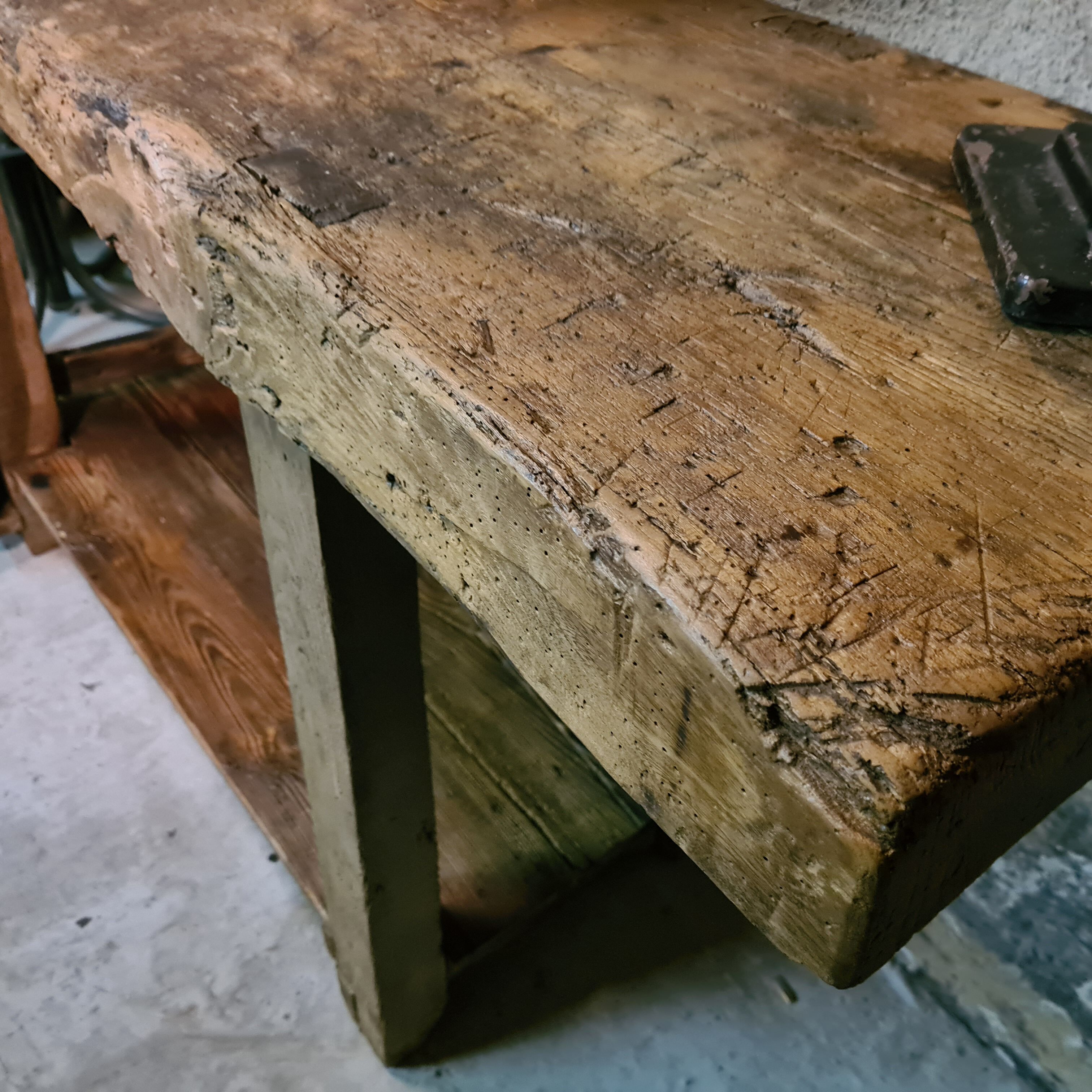 Carpenter's establishment