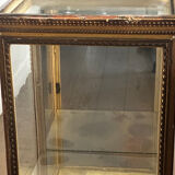 Counter display cabinet in wood and glass in Louis XVI style, 19th century.