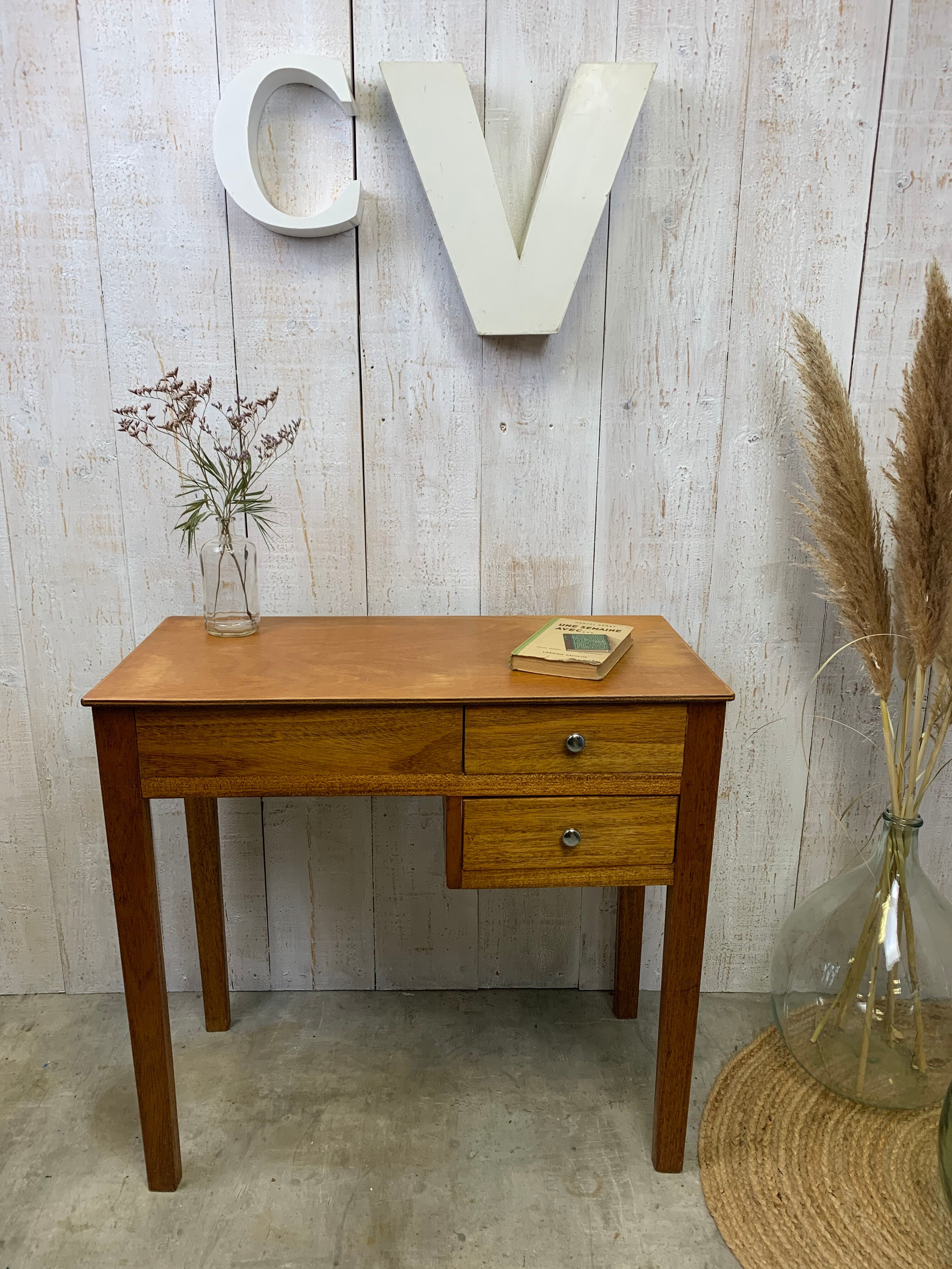 Boarding school desk