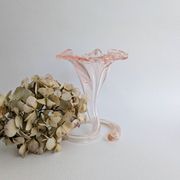 Vase trompette en verre soufflé