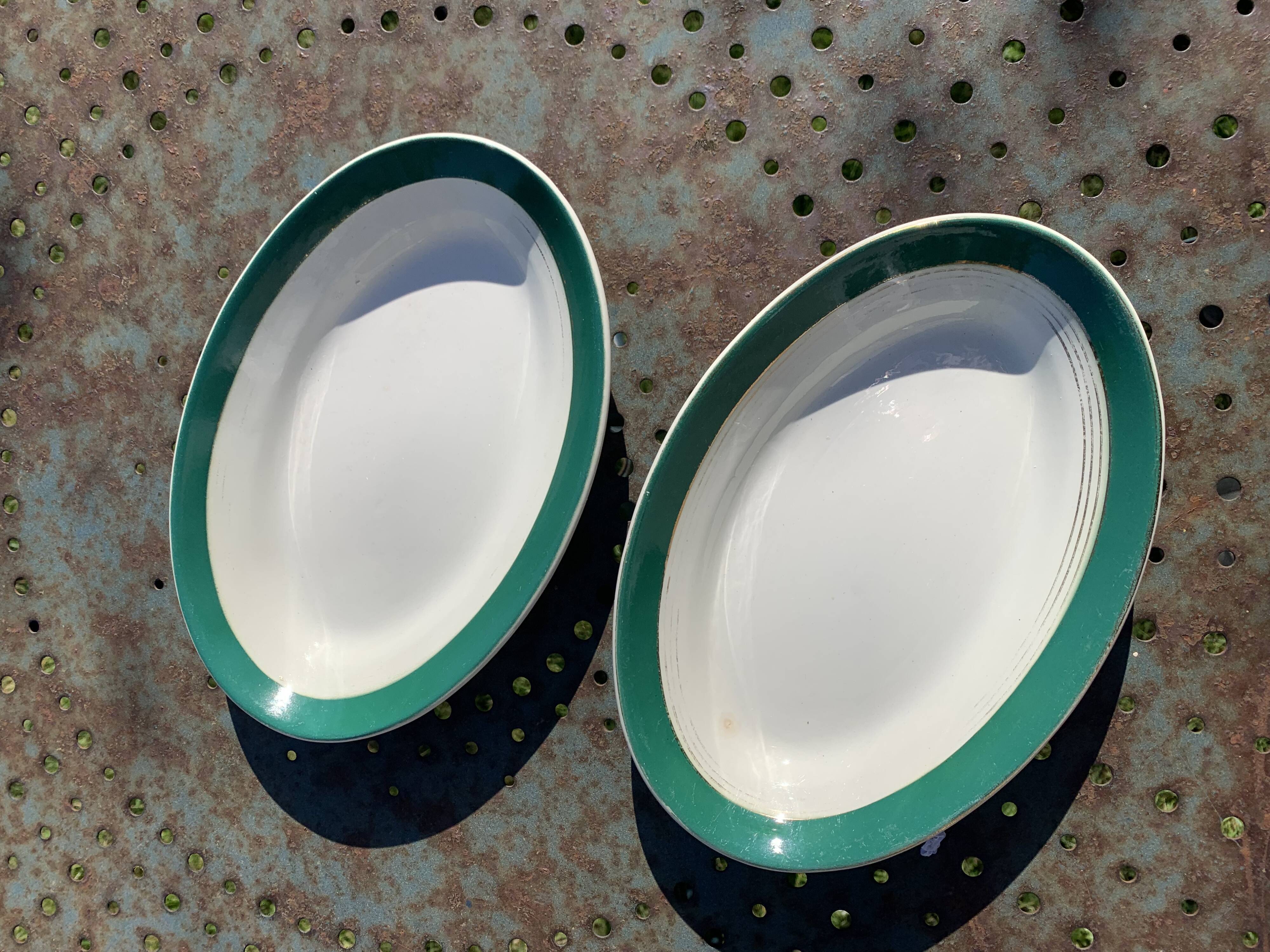 Set of two serving dishes Digoin and Sarreguemines