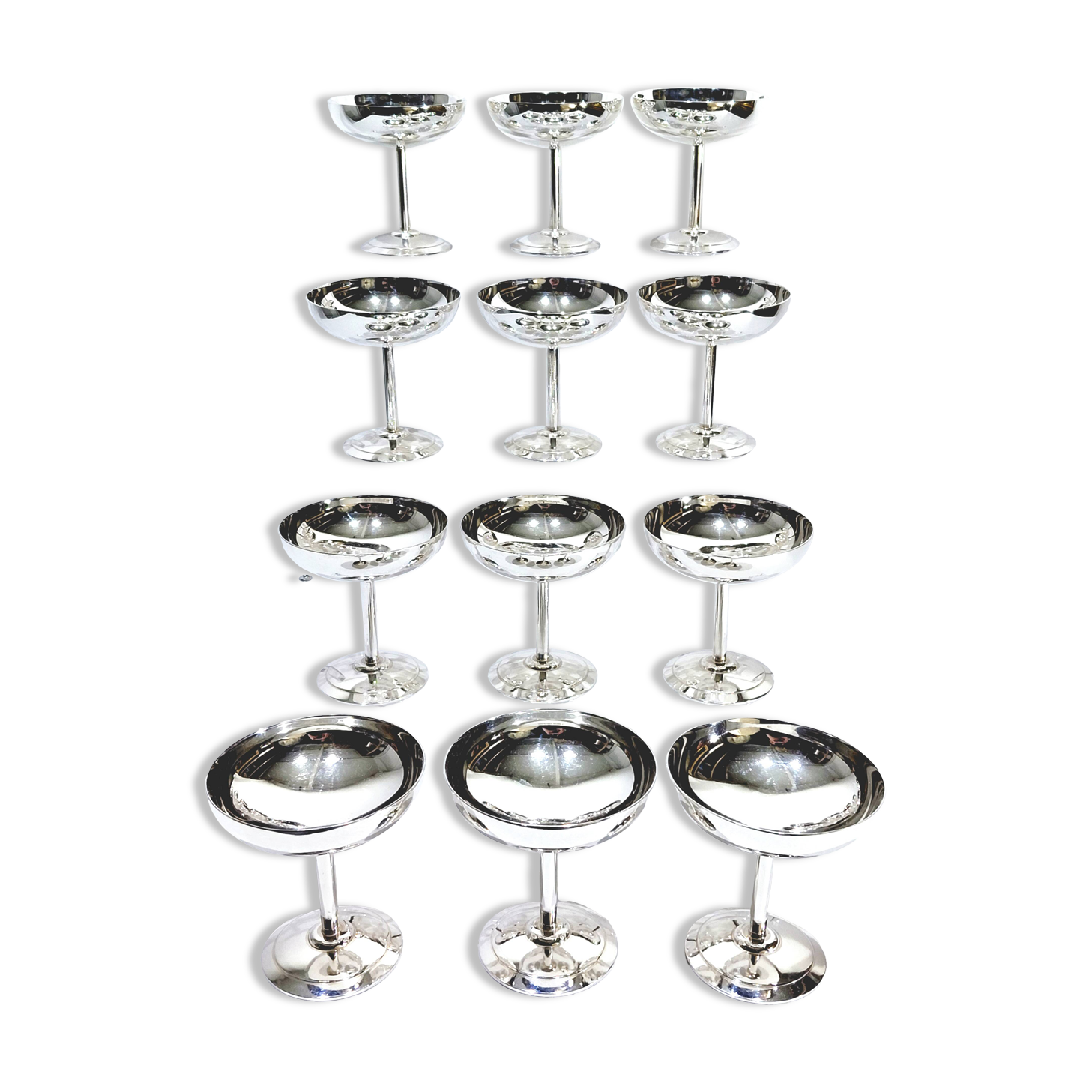 Christofle and Lino Sabattini - 12 Silver-Plated Metal Bowls