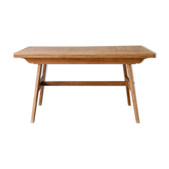 Gené Gabriel table