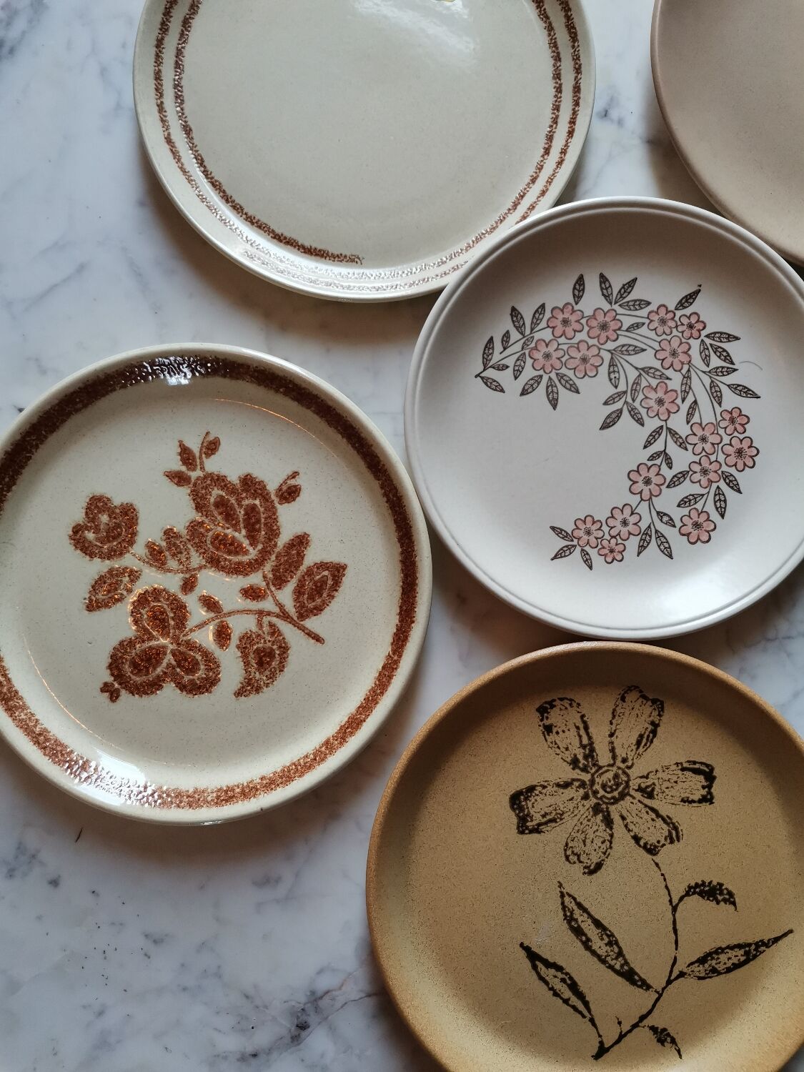 Vintage stoneware plate service