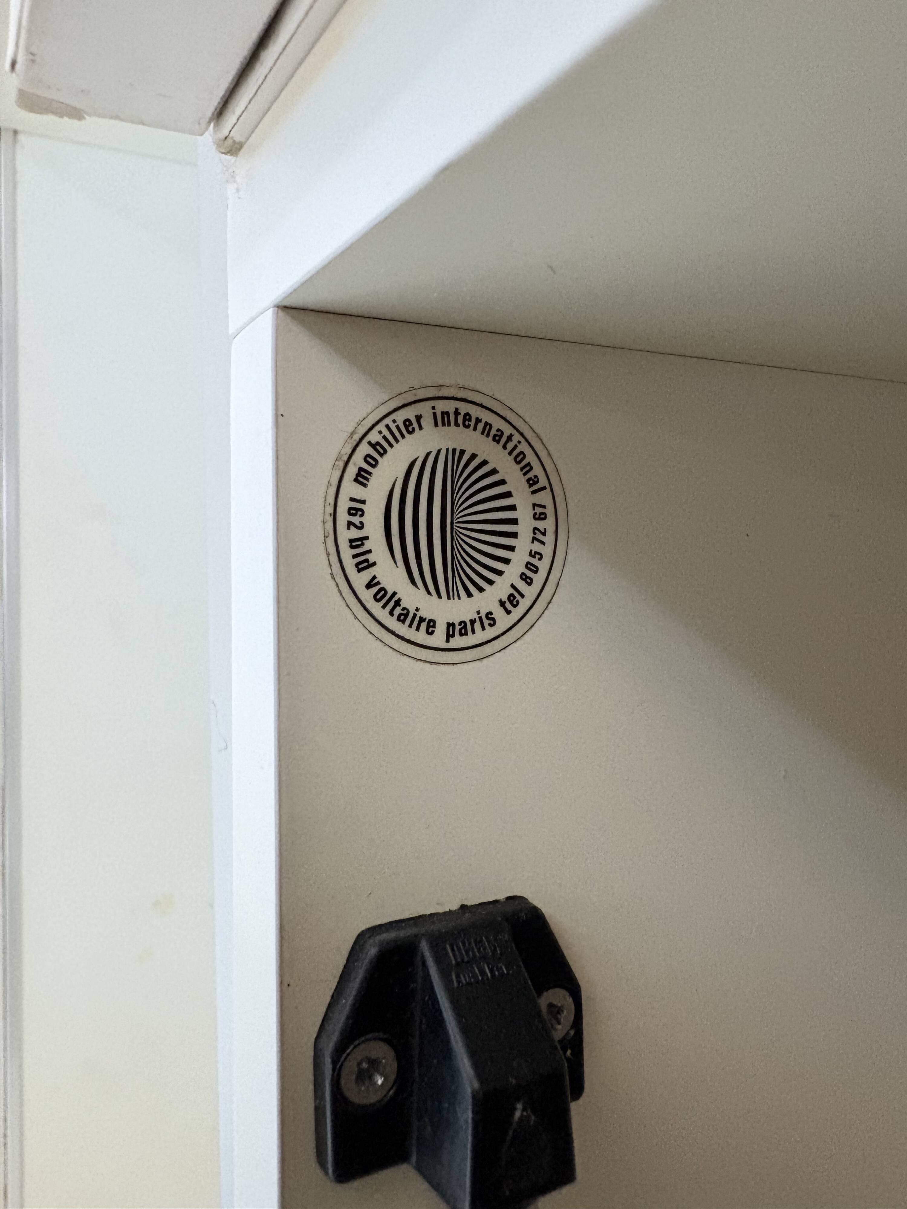 George Nelson's "CSS" wall-mounted bookcase for Herman Miller / furniture