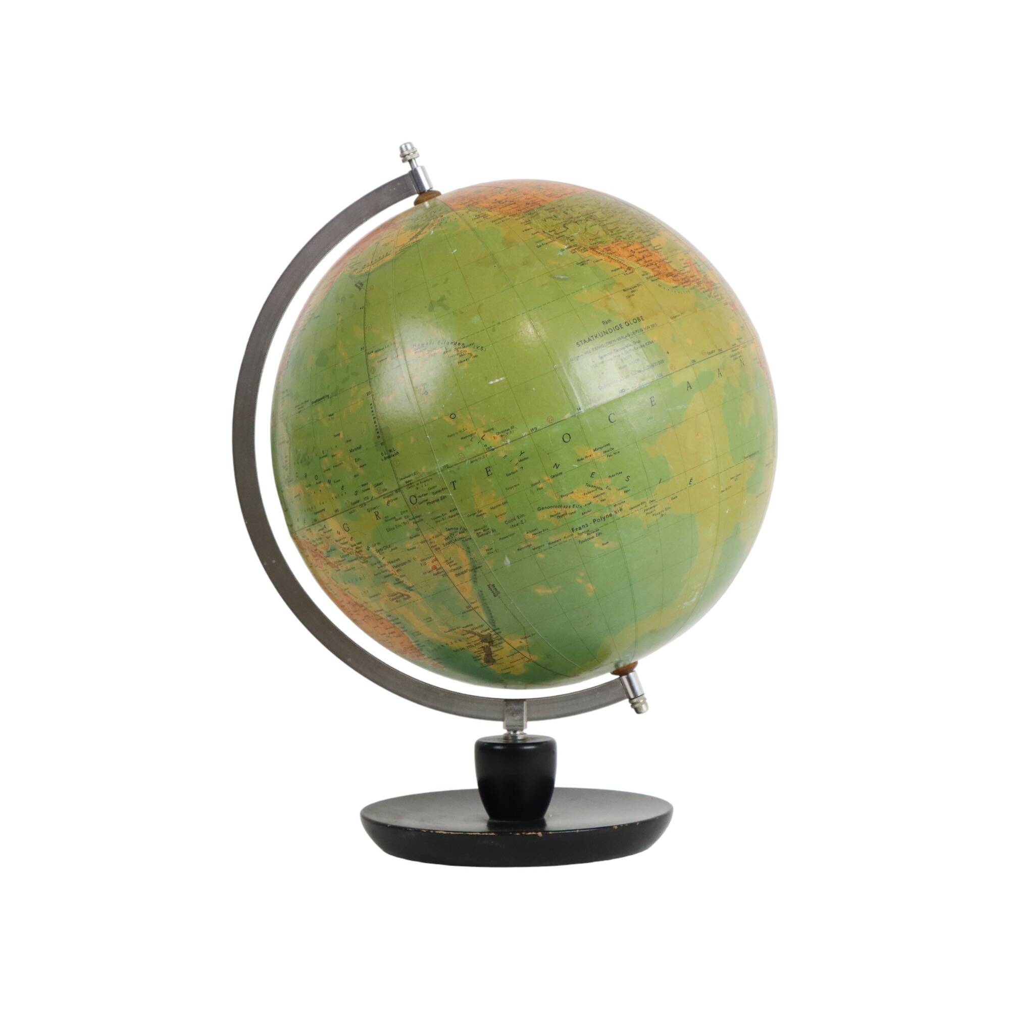 Vintage Globe Oak Basic Political Globe Hermann Haack 1970s