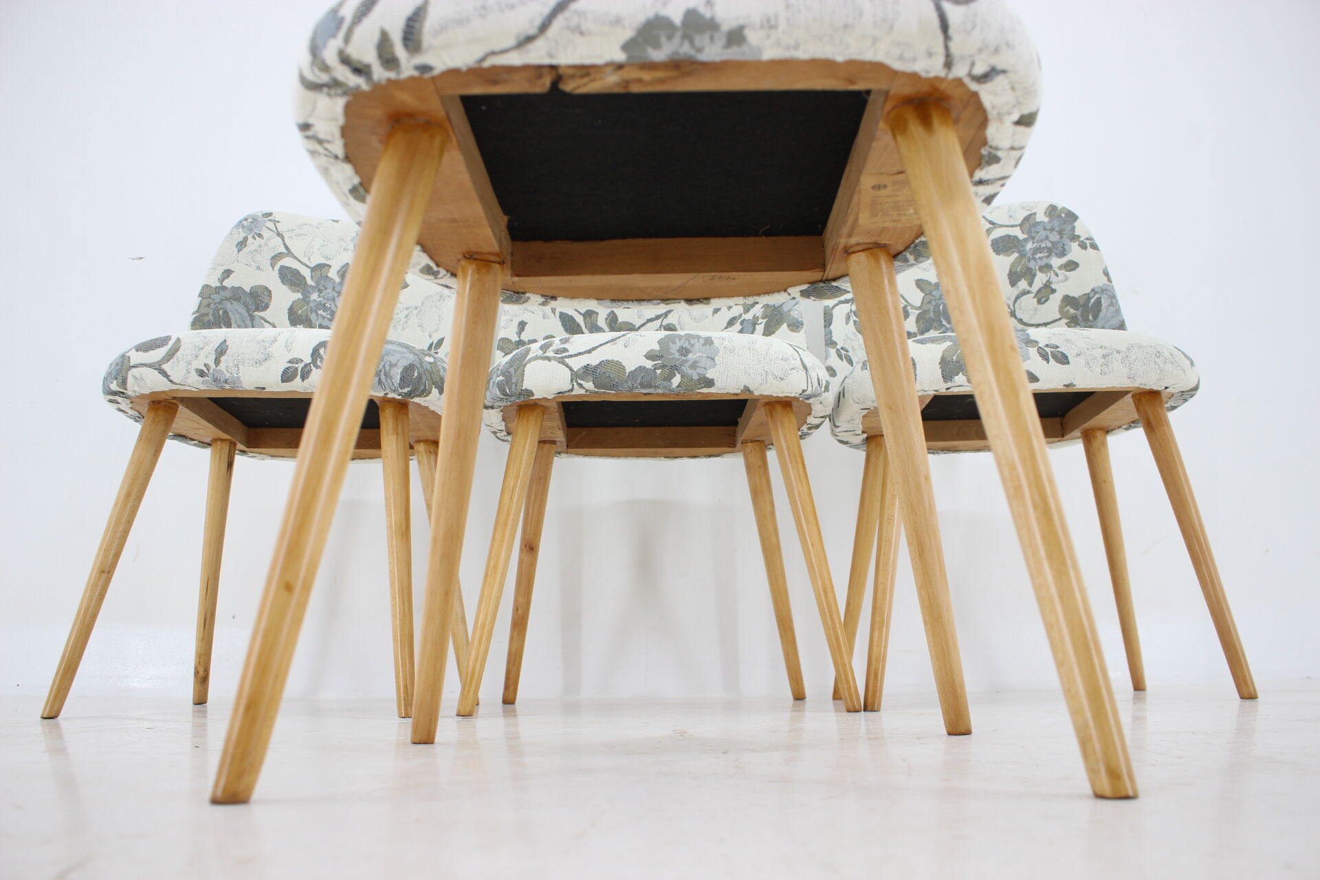 1960s Set of Four Oswald Haerdtl dining Chairs in Fabric ,Czechoslovakia