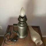 Lampe à pétrole électrifiée