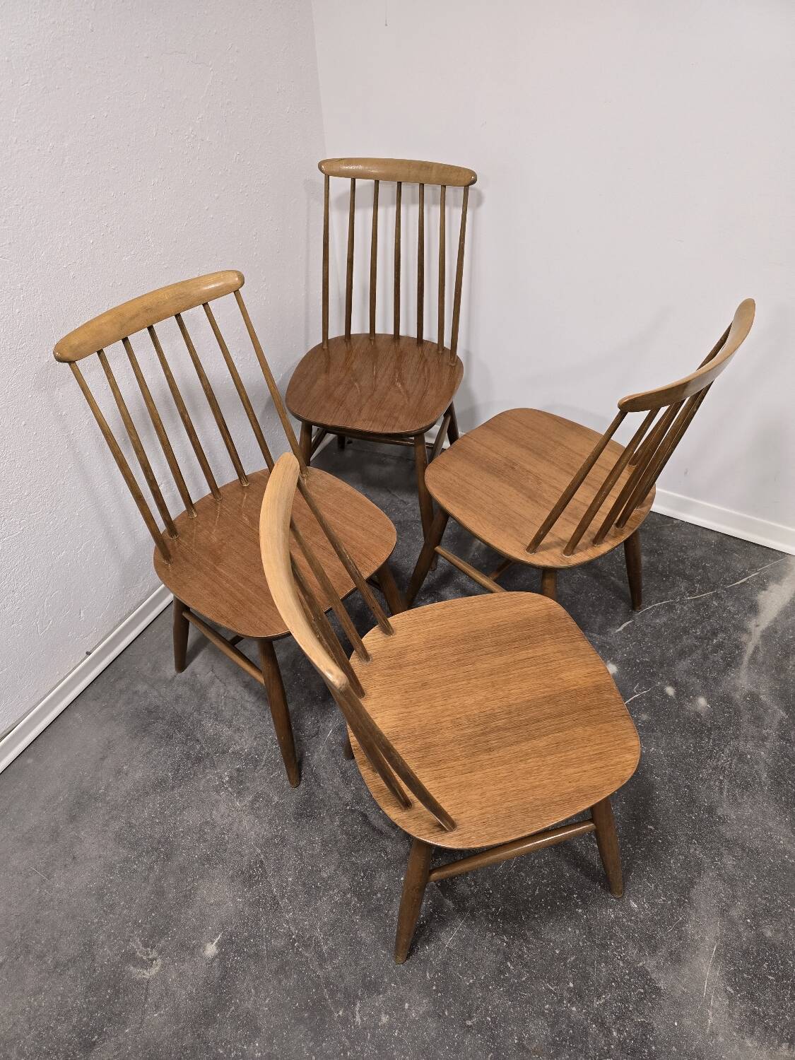 Chaises de salle à manger des années 1970