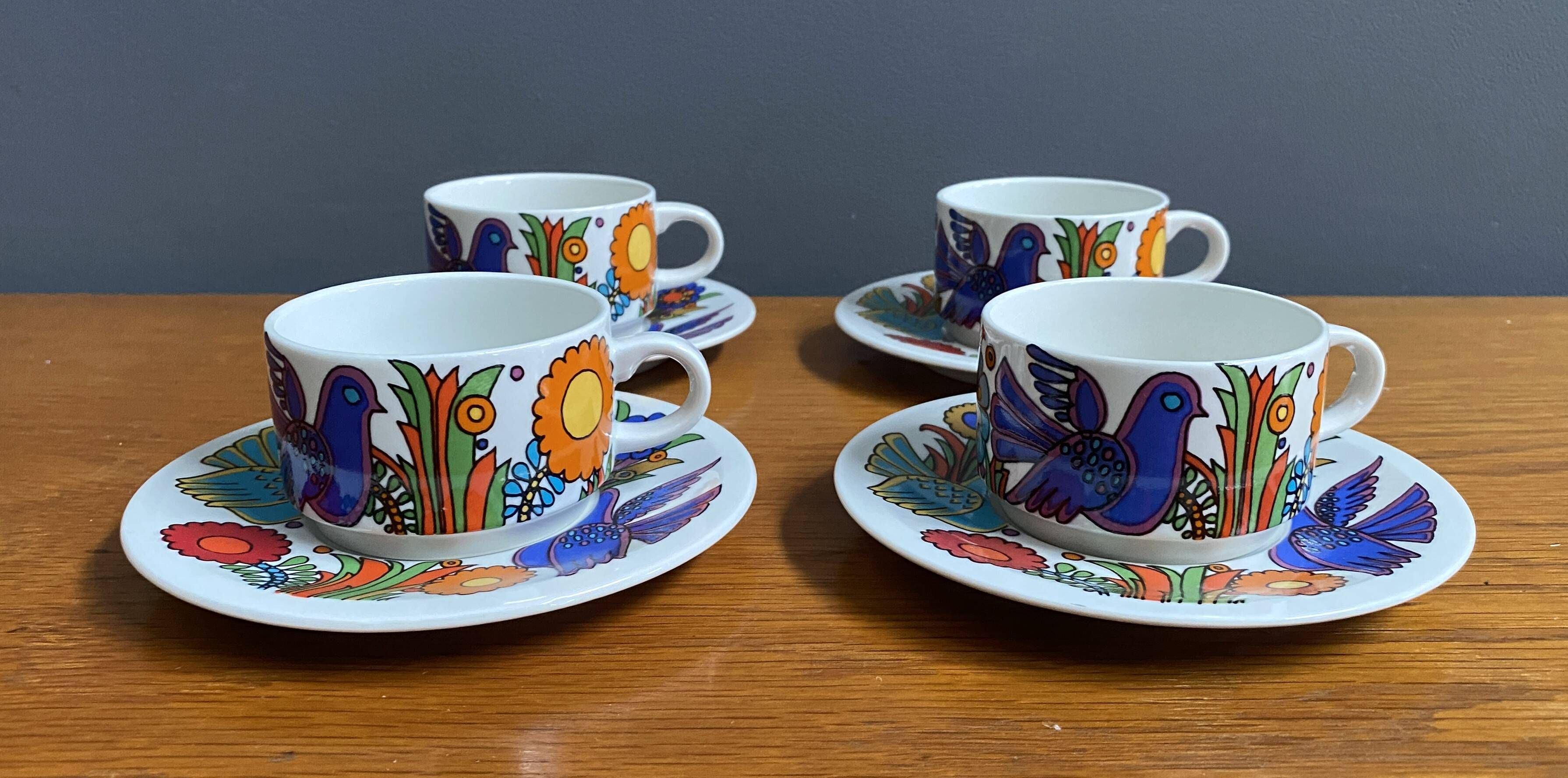 Set of 4 Mokka cups and saucers, acapulco design by villeroy & boch.