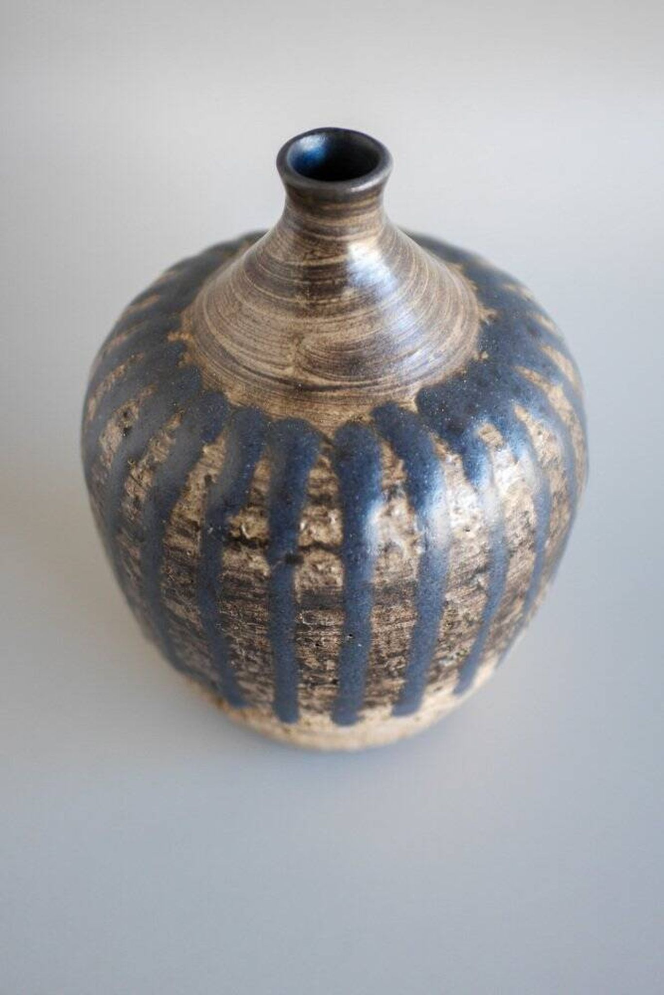 Mid-century Scandinavian modern brutalist art pottery vase by Mari Simmulson for Upsala Ekeby, Sweden, 1970s