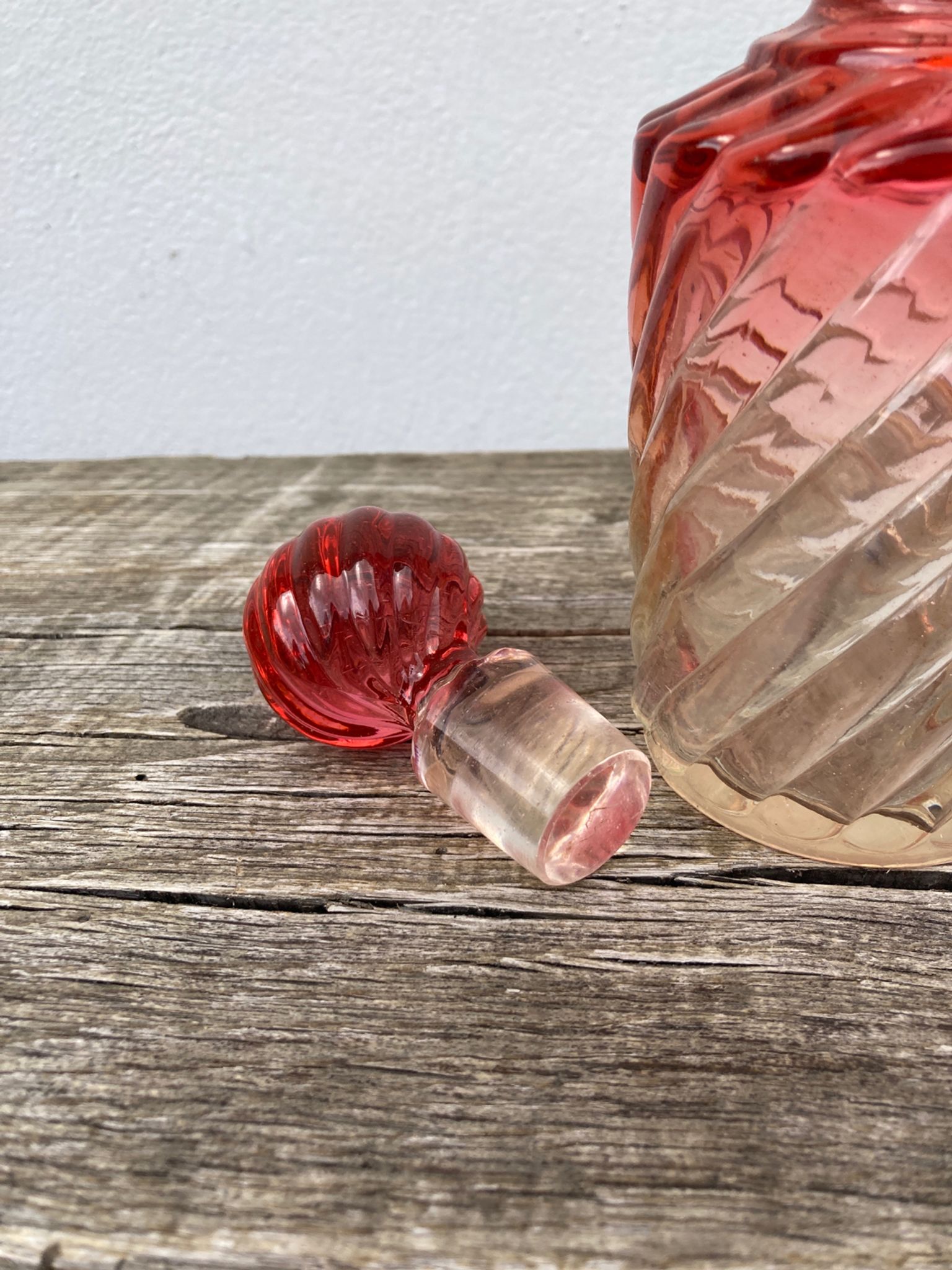 Old bottle pink Baccarat ancient crystal perfume / toilet accessory