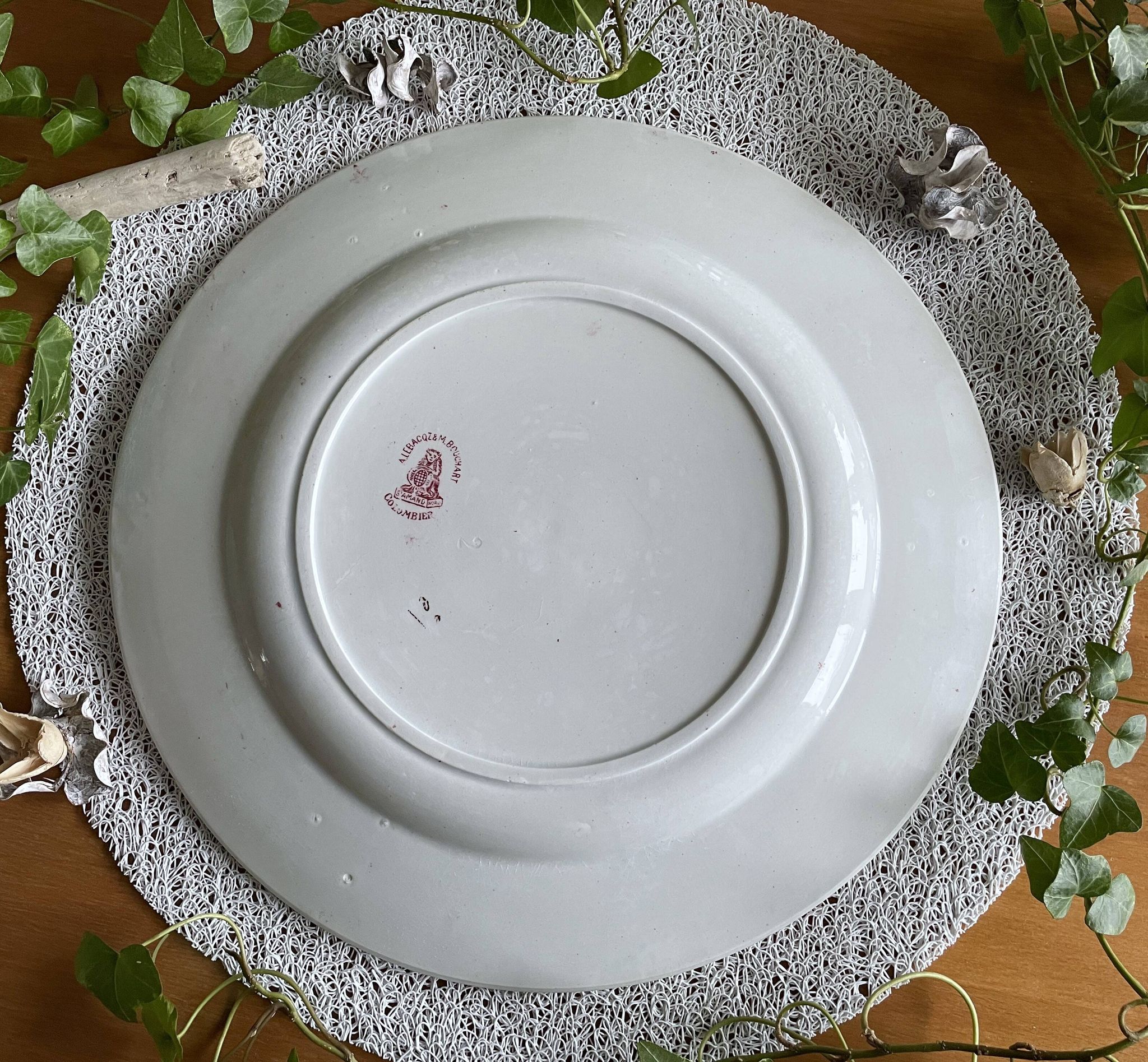 Antique serving platter in Saint-Amand earthenware (Nord)