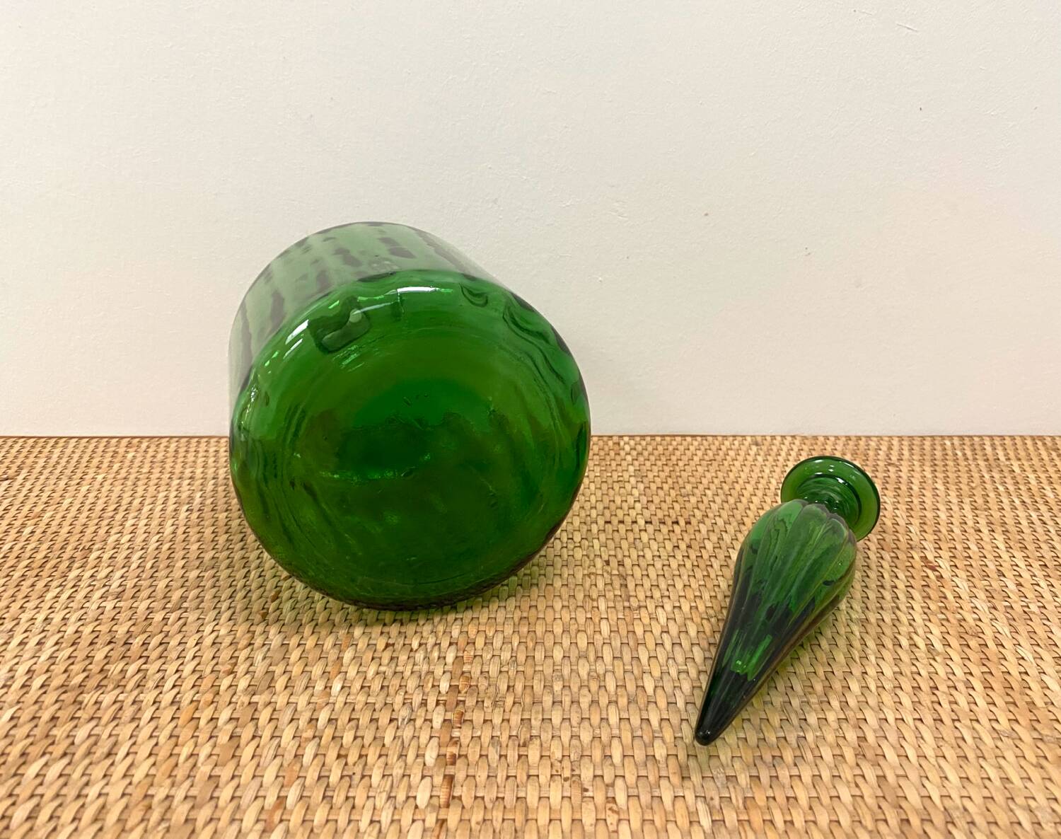 Carafe en verre italien Empoli, années 60