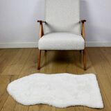 Vintage armchair B-310 VAR white structural boucle 1970s - natural wood in beech colour