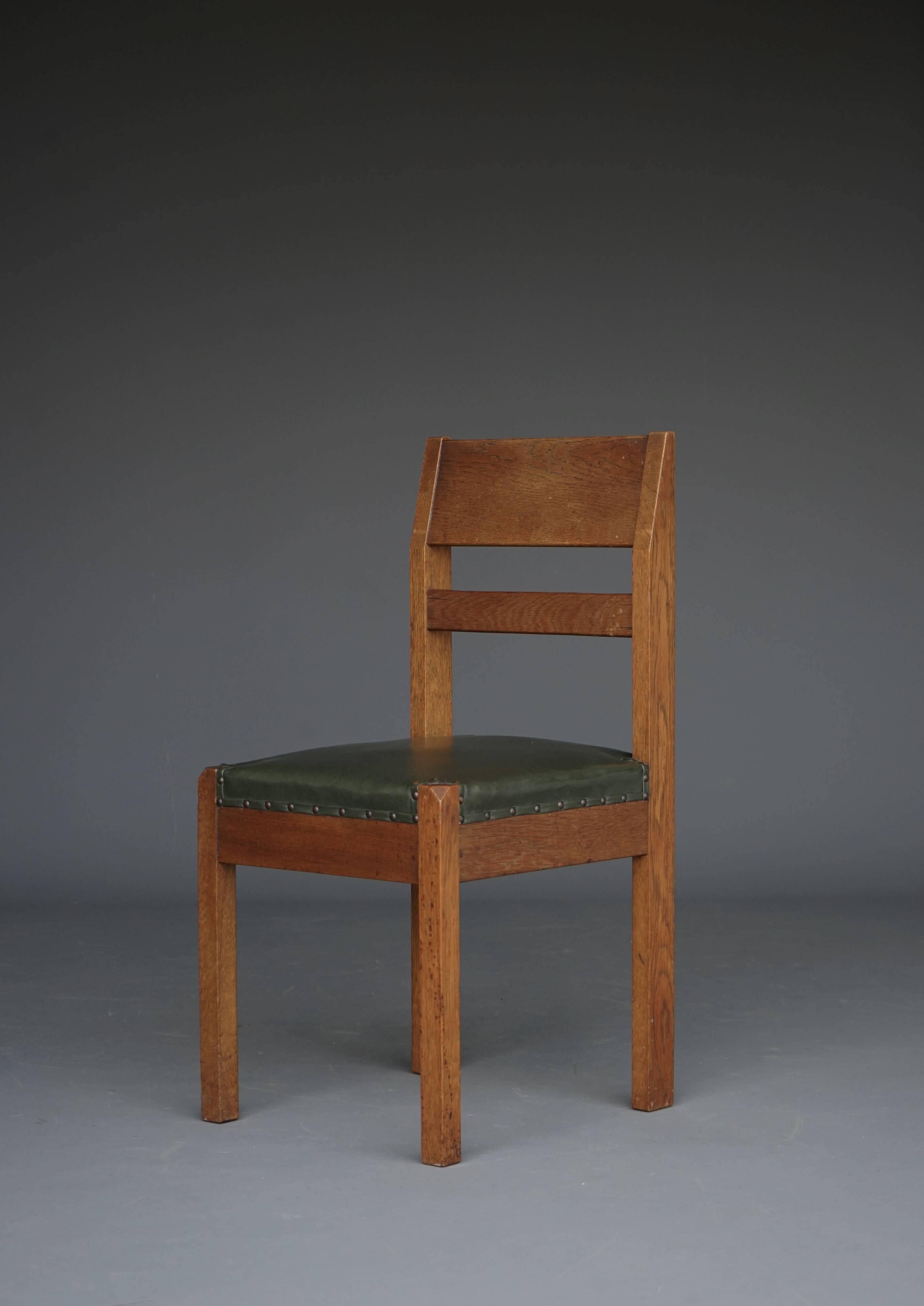 A rare and important side chair by Dutch architect Piet Klaarhamer, 1917