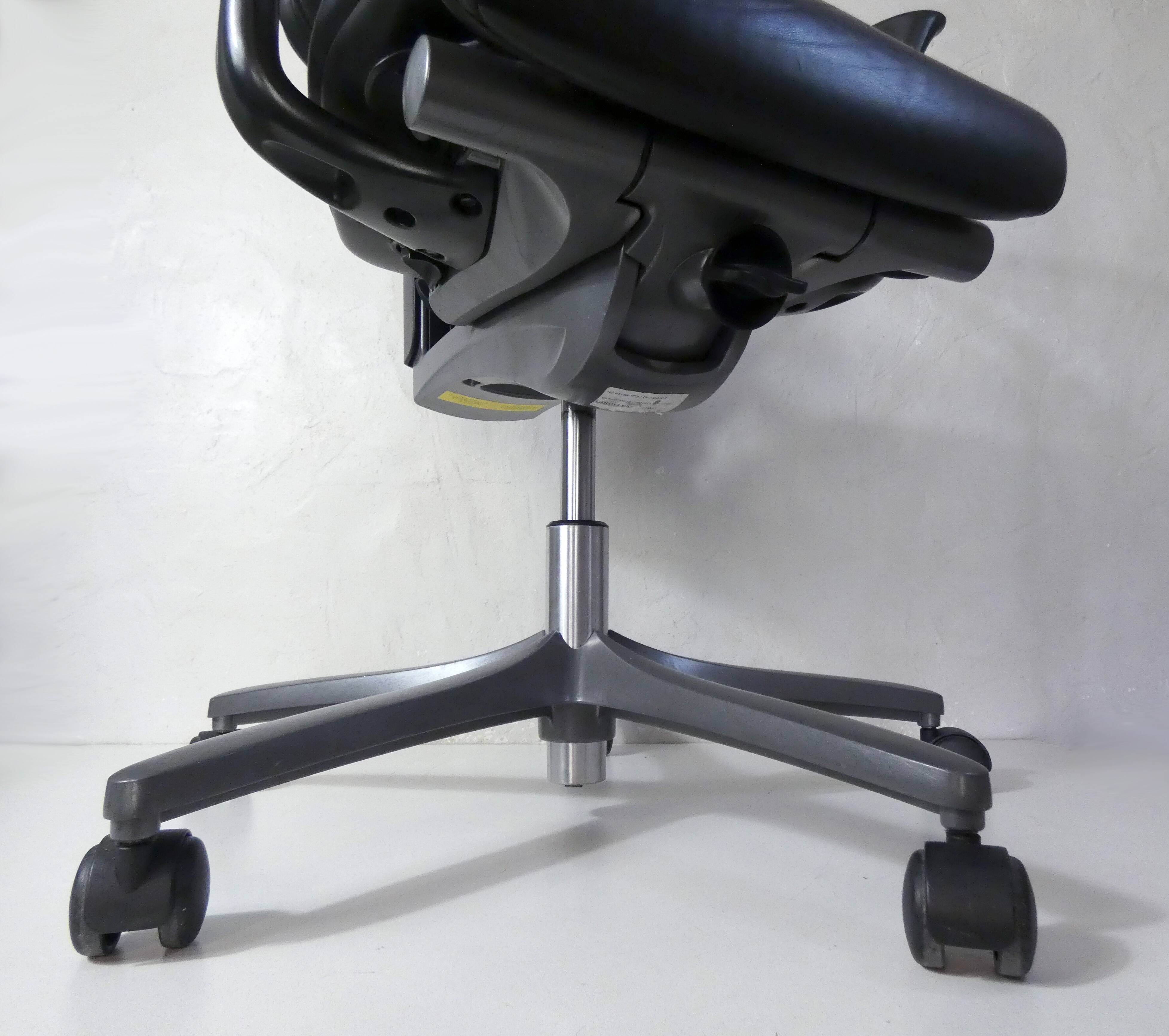 Vintage design Giroflex 64 leather office chair