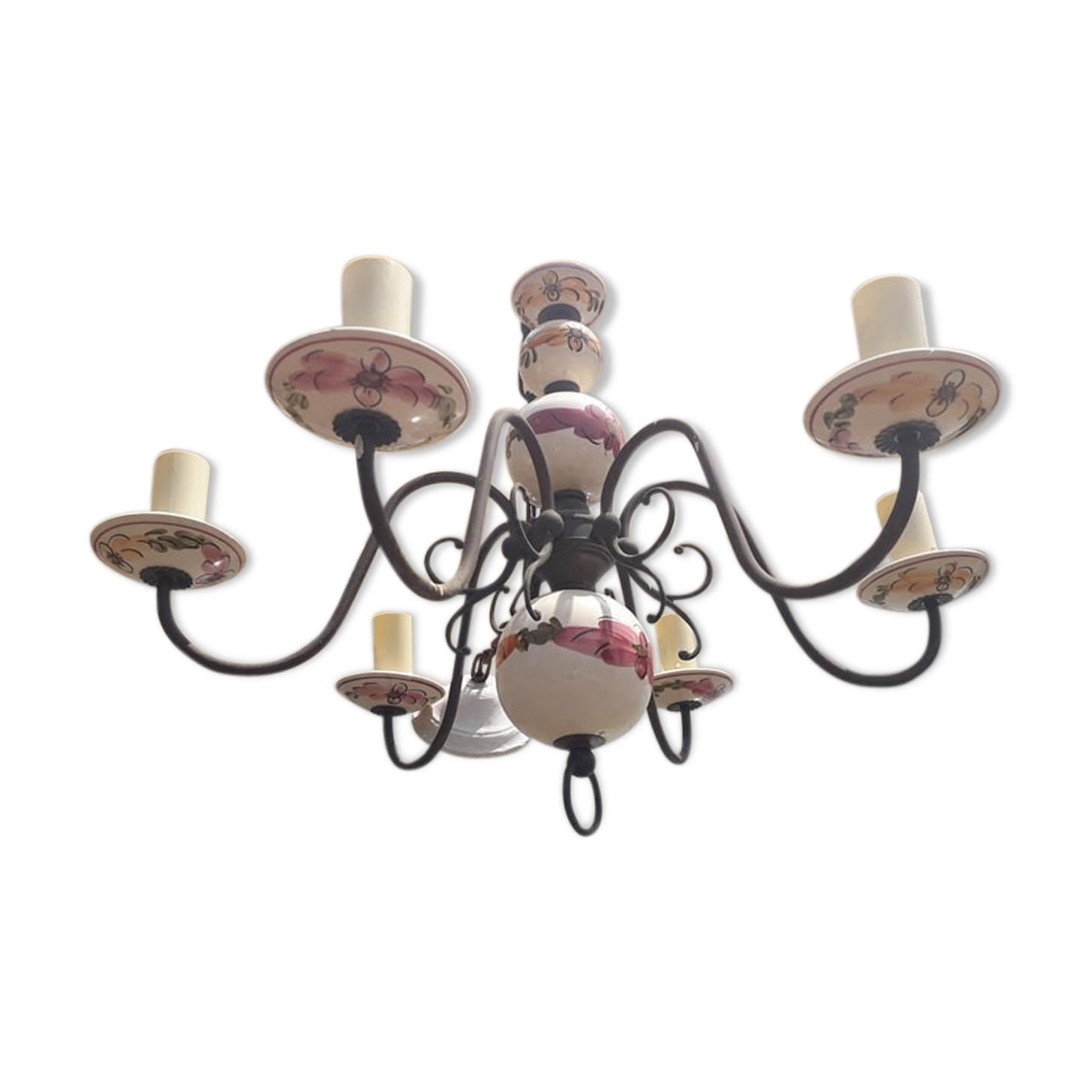 Wrought iron chandelier and painted earthenware, 6 branches