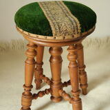 Napoleon III piano stool