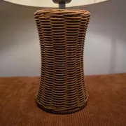 Vintage table lamp in woven rattan, honey colour & beige lampshade –