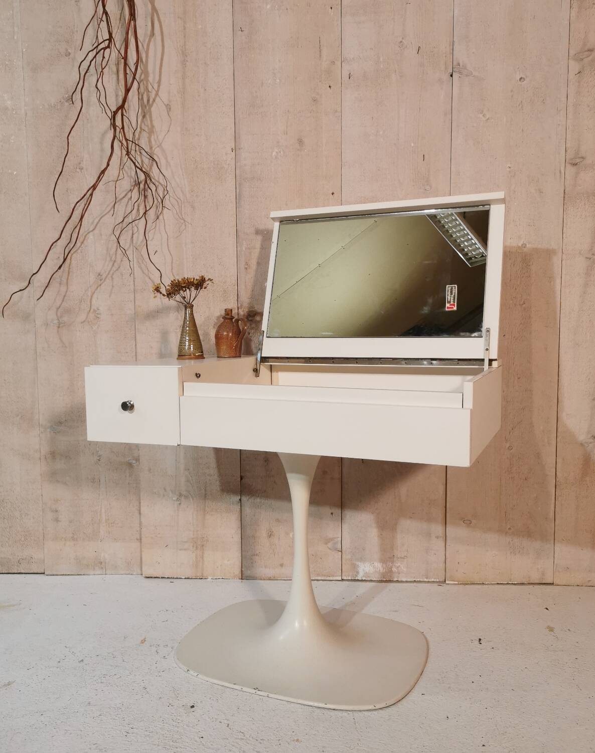 Vintage dressing table