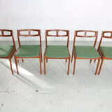 Ensemble moderne scandinave de 5 chaises de salle à manger en teck et vert