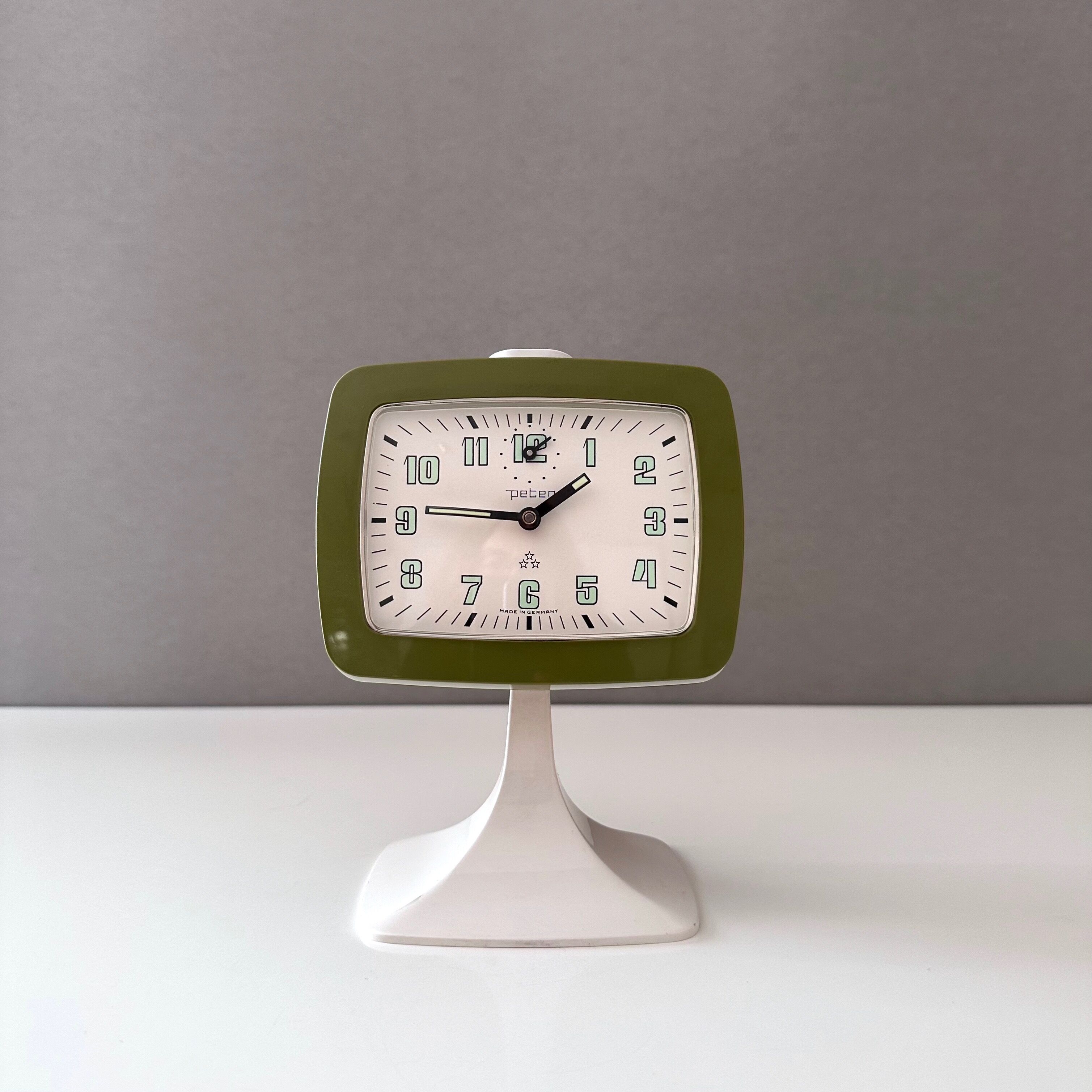 Green Space Age alarm clock with base by "Peter Germany",  NOS, 70's interior
