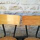 Chaises d'écolier vintage