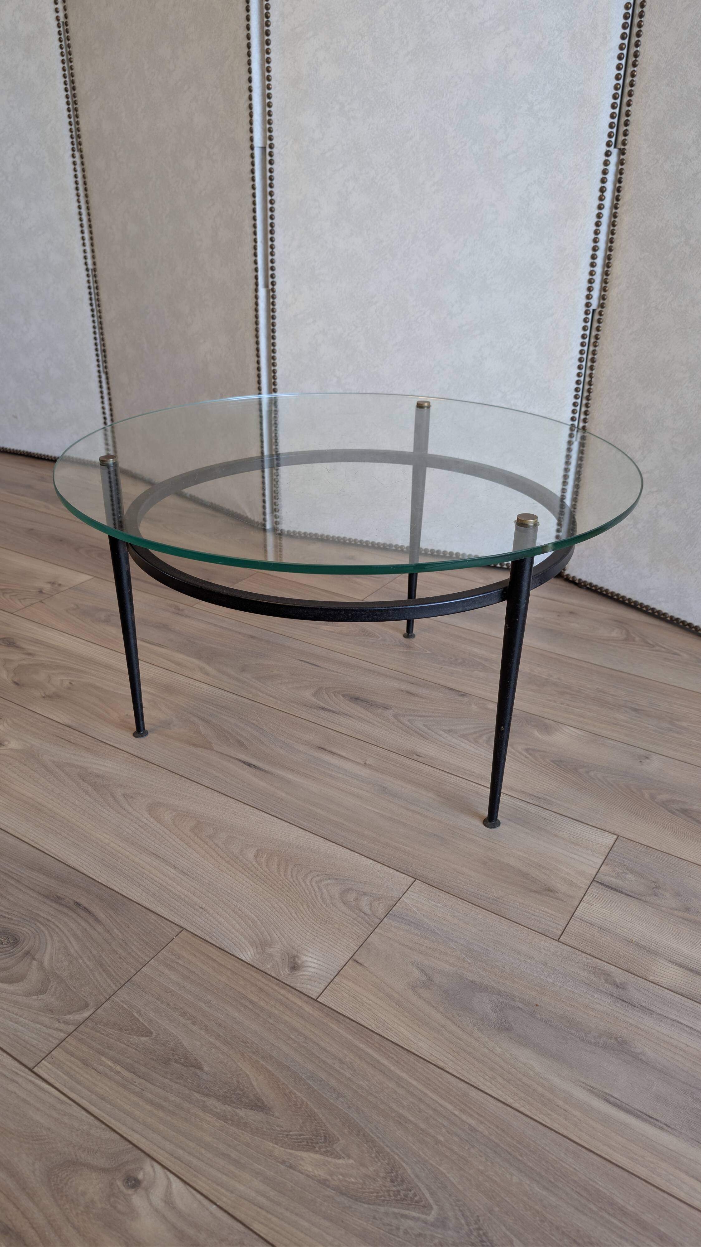 Coffee table attributed to Roger Le Bihan, modernist design in glass and metal.
