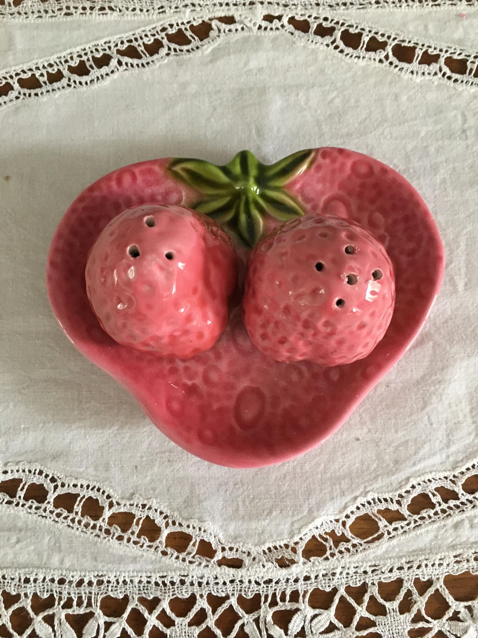 Salière and pepper strawberry vintage slurry