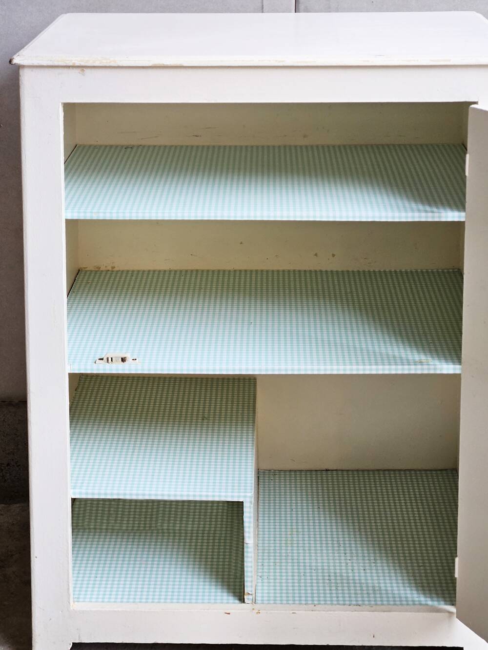 Low sideboard, bar furniture, cupboard, white wood, vintage, 60s