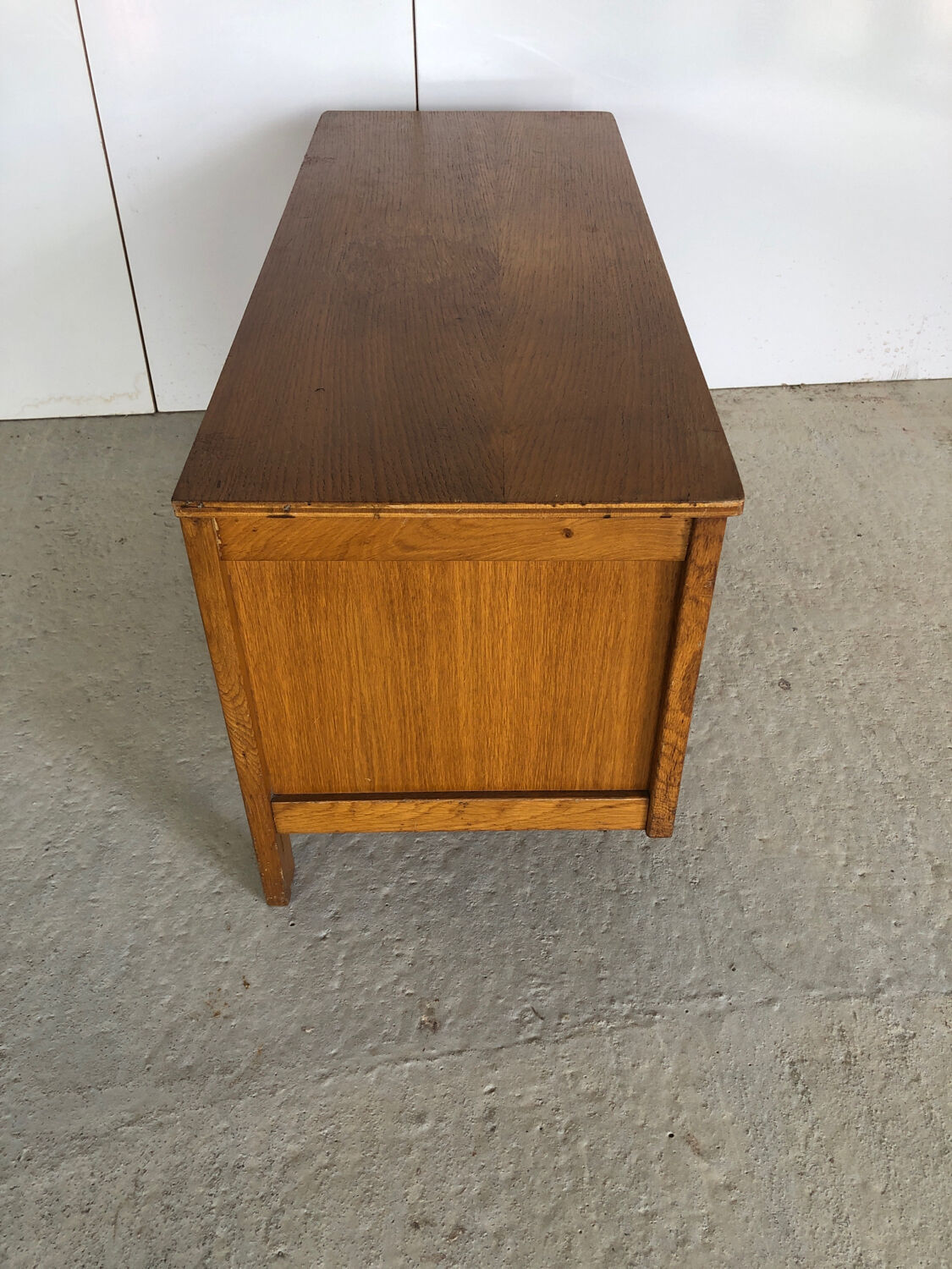 Toy chest with rattan feet retro 50