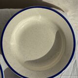 Set consisting of 6 beige flat plates with a blue rim + 3 deep plates.