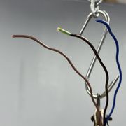 Chandelier en laiton et verre opalin Art Déco, années 1930