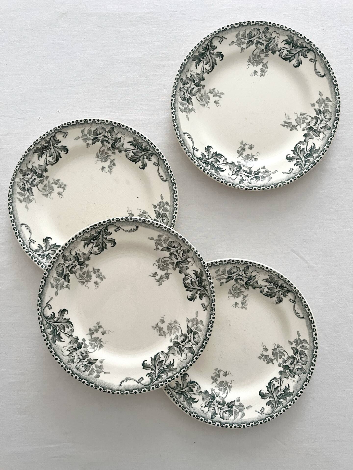 4 dessert plates ironstone "Liserons" Choisy le Roi