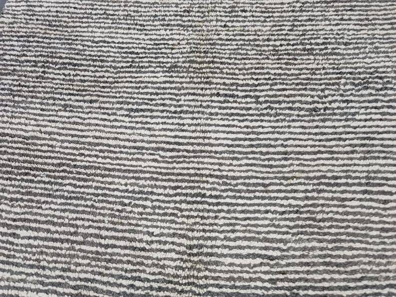 Pure natural wool rug, size 150 x 250 cm