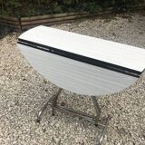 Folding formica table