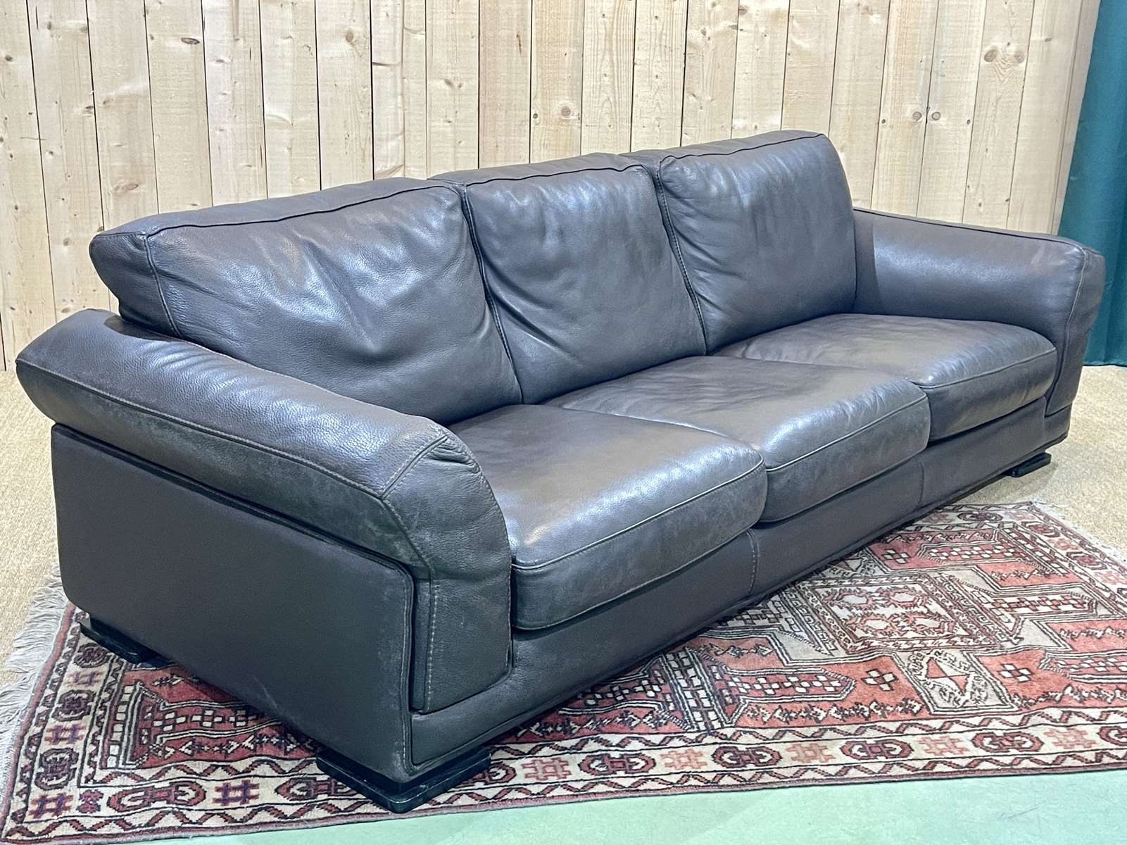 Modern 3-seater leather sofa rochebobois