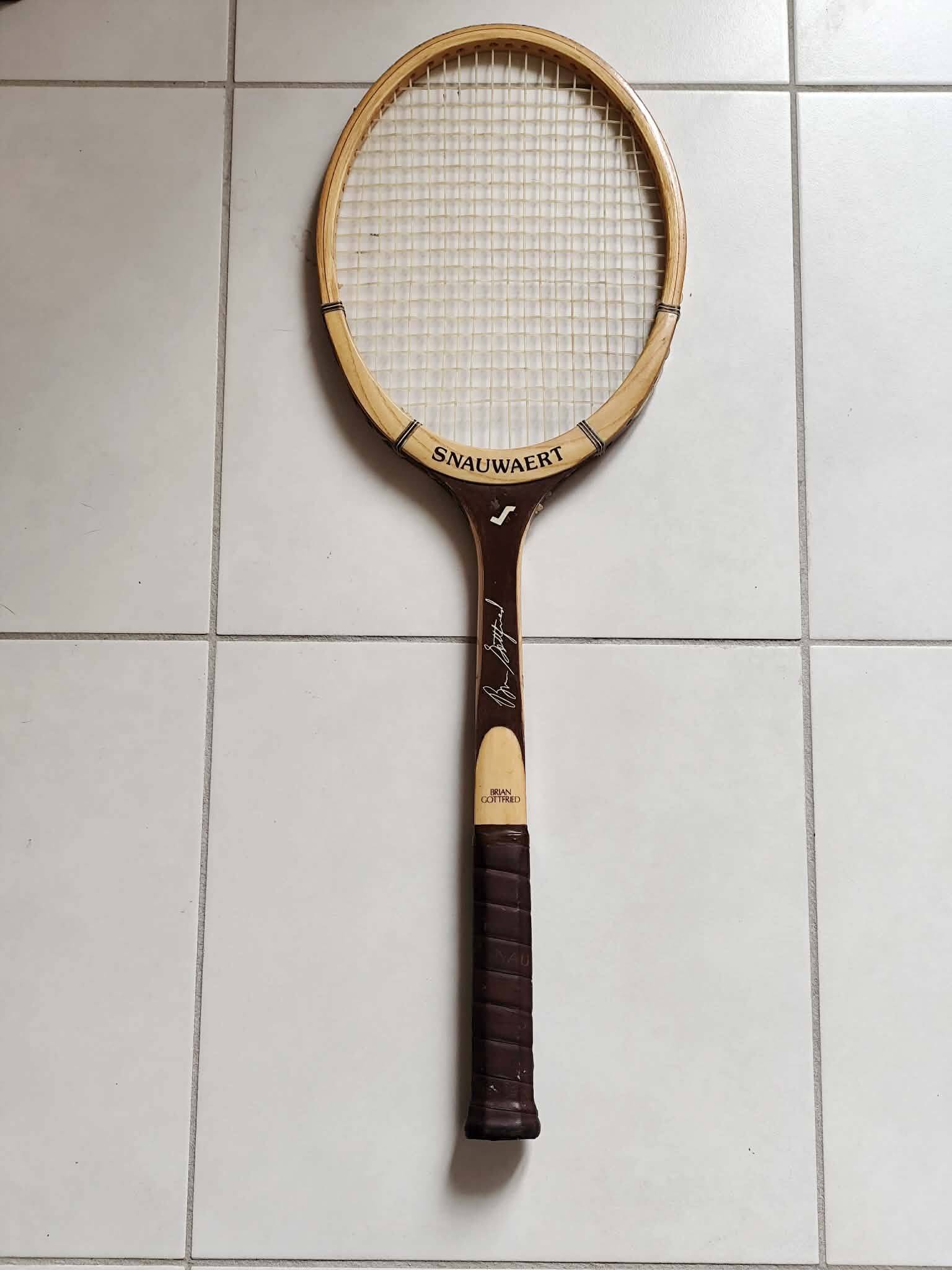 Raquette de tennis Snauwaert modèle Brian Gottfried