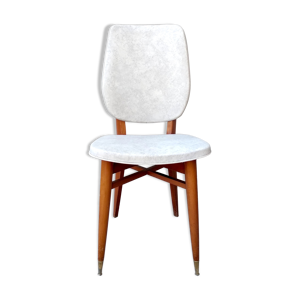 Chaise en bois et skai