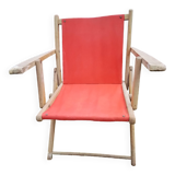 Fauteuil de jardin ancien en bois et tissu rouge