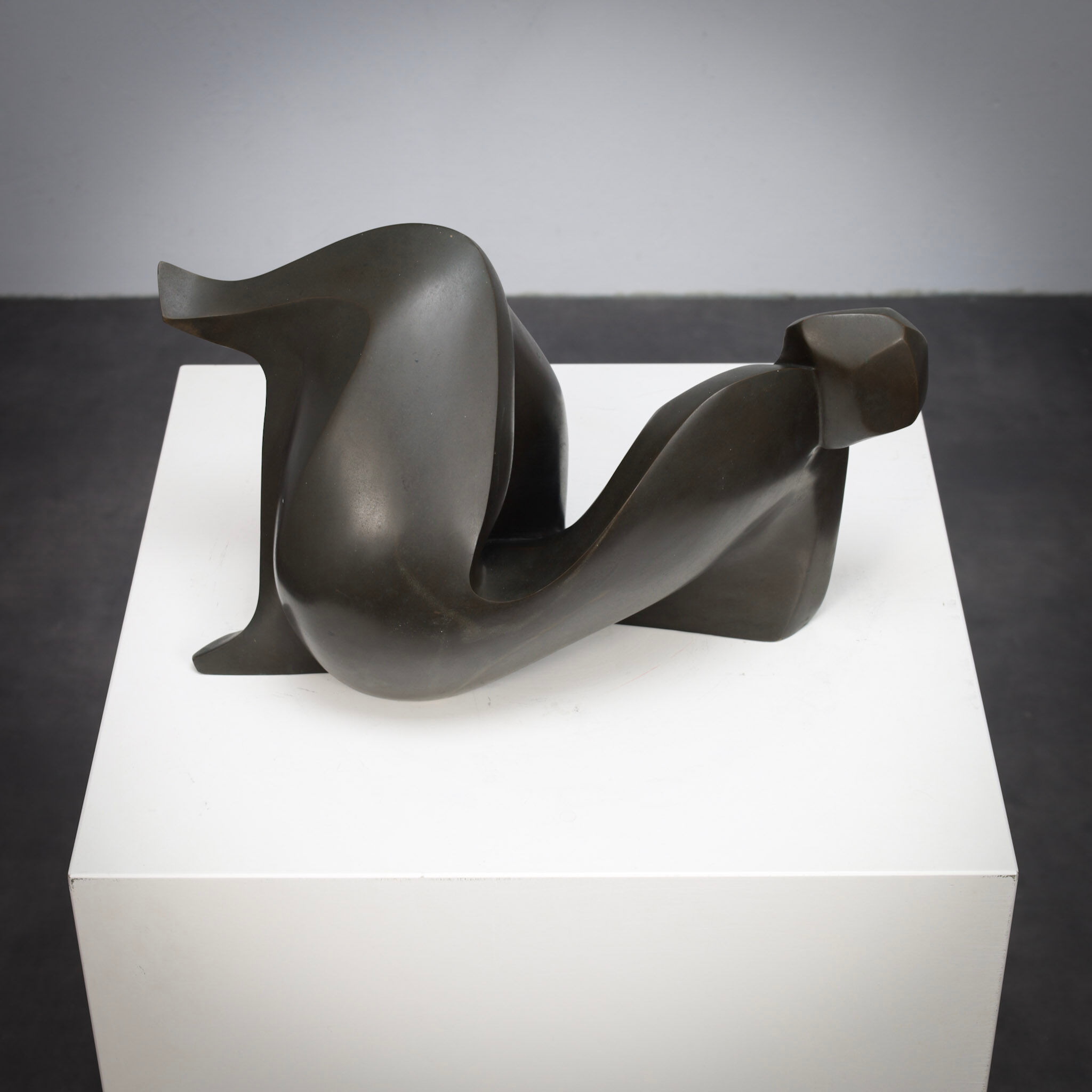 Abstract bronze female sculpture by Francine Govers, 1990s