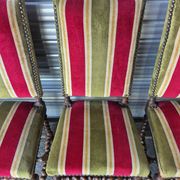 Set of 6 Louis XIII style chairs in turned wood and velvet.