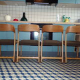 Suite 4 chairs Baumann sled