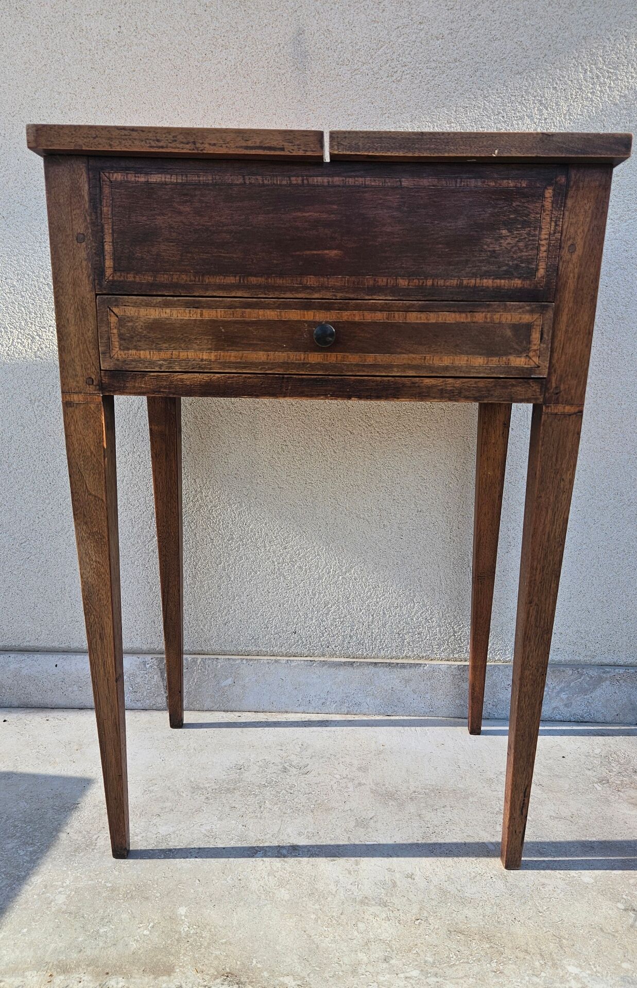 Petite table travailleuse / table volante