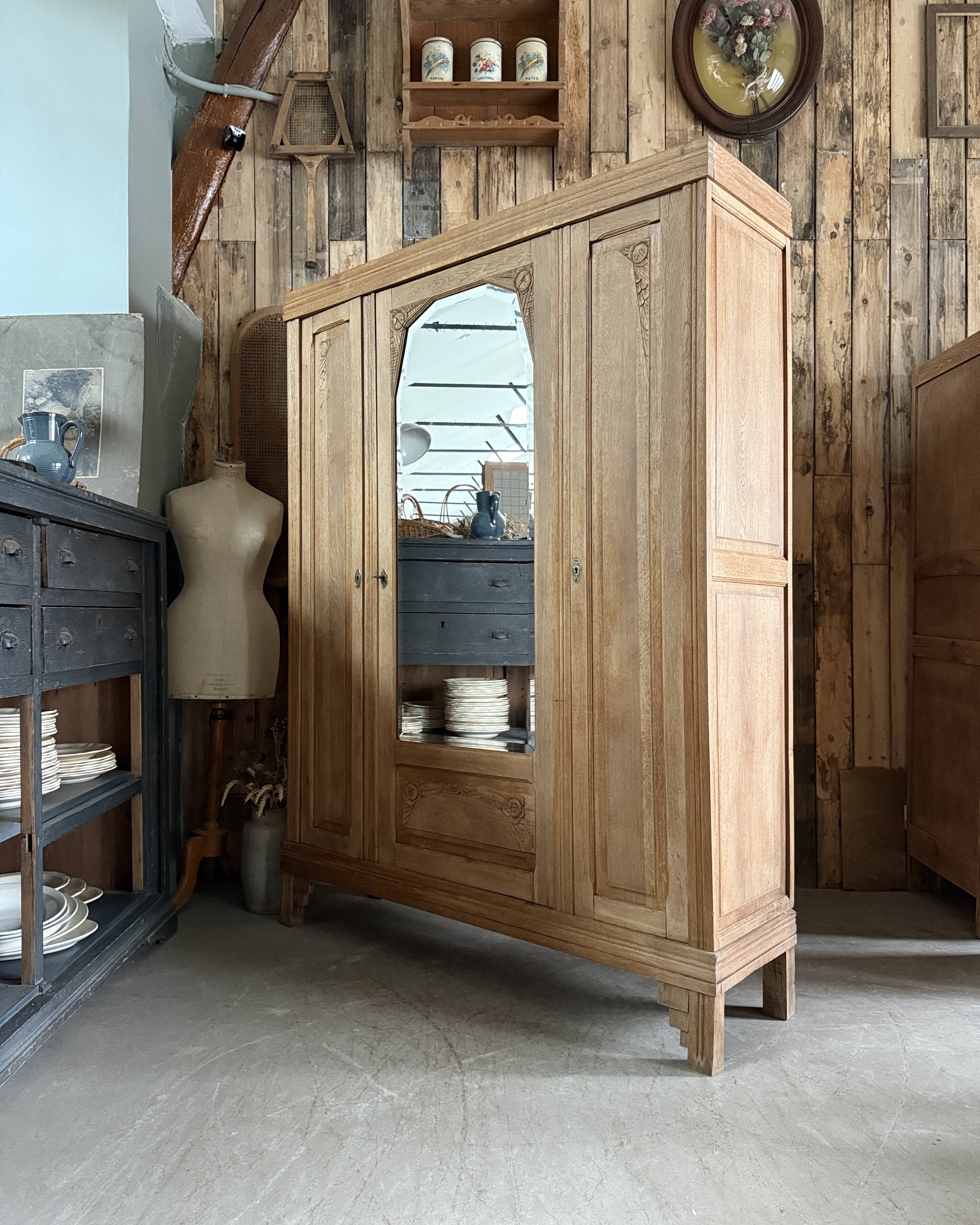 Armoire Art déco 3 portes en chêne, rénovée