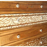 Walnut chest of drawers