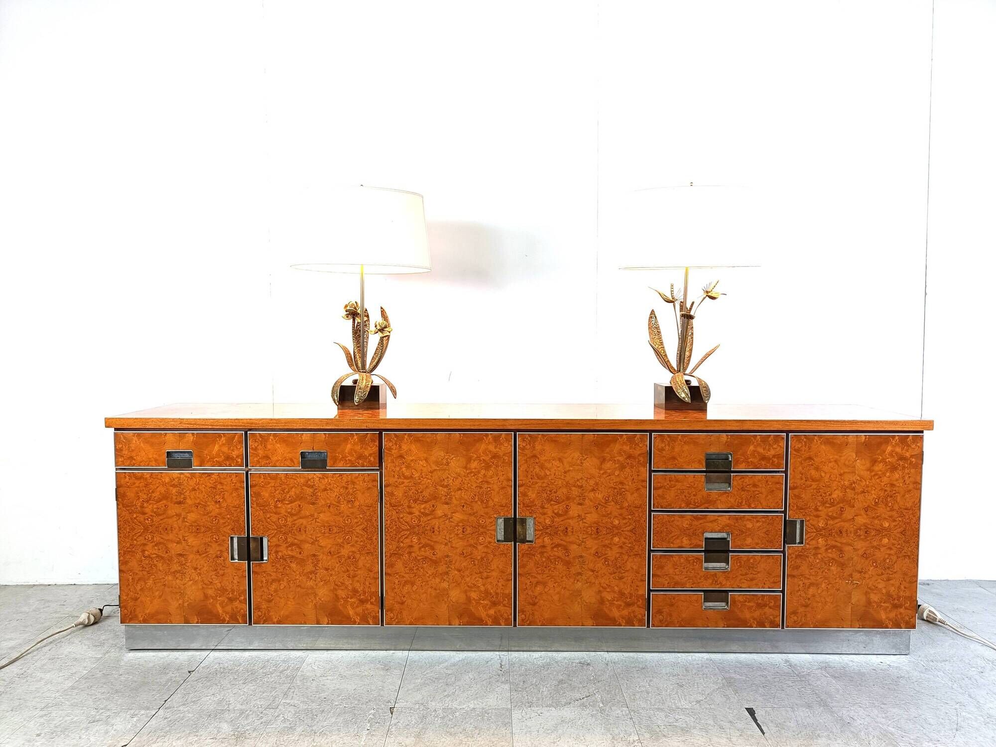 Vintage Italian burl wood credenza, 1970s